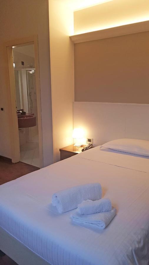 Hotel Elefante Montichiari Esterno foto